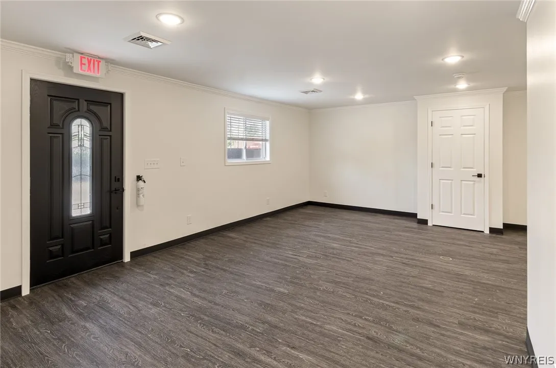 18 Abbott Road, Buffalo, New York 14220, Buffalo, New York 14220, ,Commercial Lease,For Rent,18 Abbott Road, Buffalo, New York 14220,0,B1668755