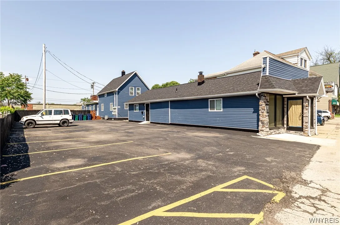 18 Abbott Road, Buffalo, New York 14220, Buffalo, New York 14220, ,Commercial Lease,For Rent,18 Abbott Road, Buffalo, New York 14220,0,B1668755