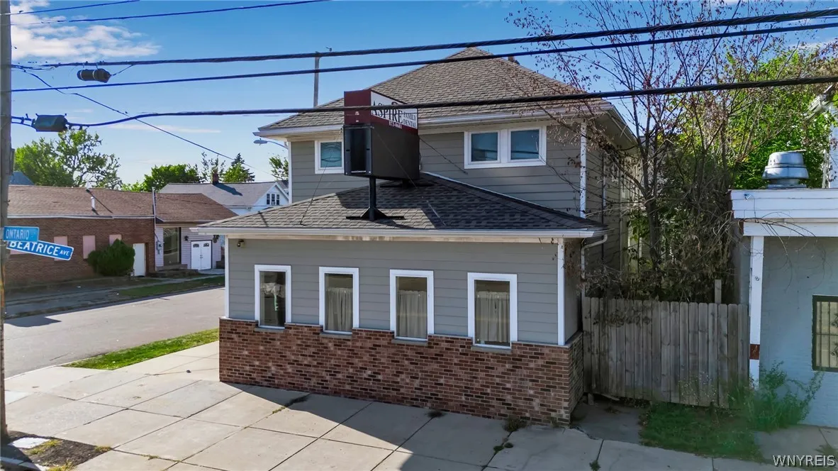 484 Ontario Street, Buffalo, New York 14207, Buffalo, New York 14207, ,Commercial Sale,For Sale,484 Ontario Street, Buffalo, New York 14207,0,B1667615