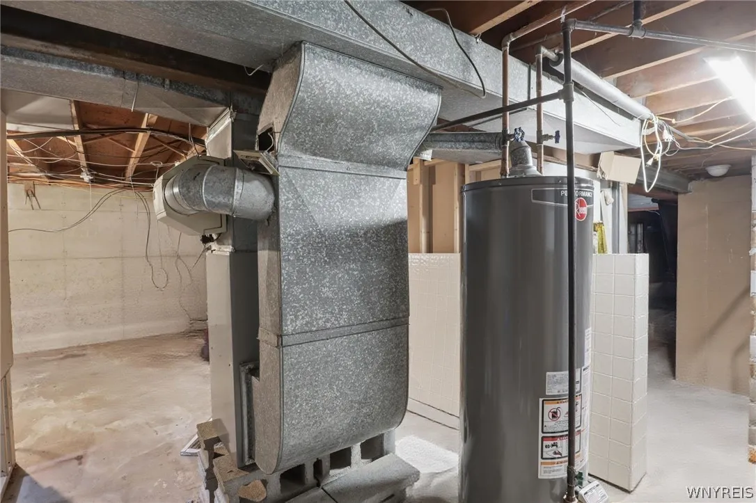 361 Rumbold Avenue, North Tonawanda, New York 1412, North Tonawanda, New York 14120, 3 Bedrooms Bedrooms, 6 Rooms Rooms,1 BathroomBathrooms,Residential,For Sale,361 Rumbold Avenue, North Tonawanda, New York 1412,0,B1668907