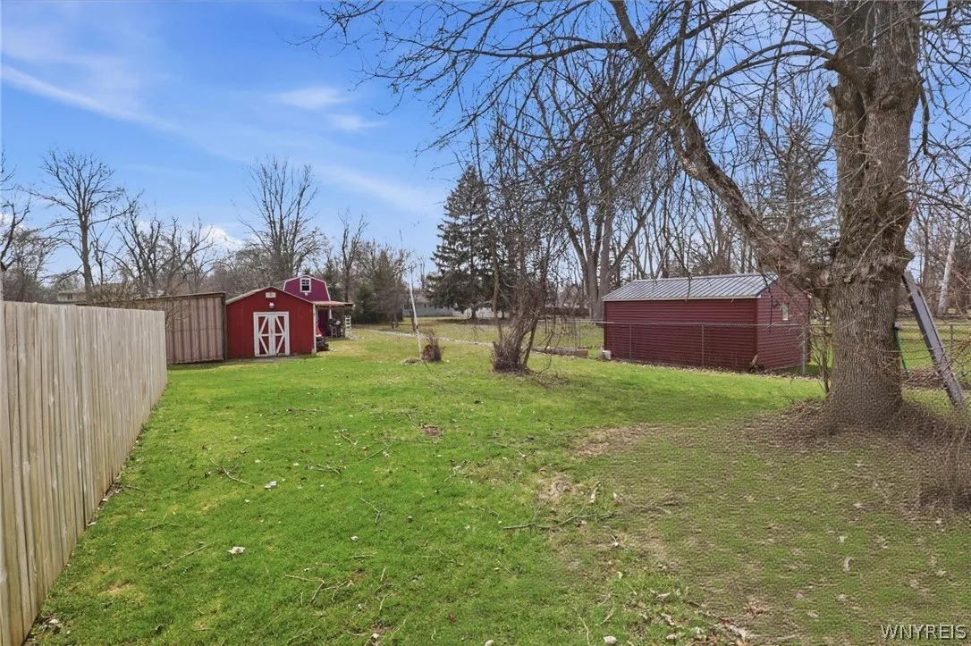 361 Rumbold Avenue, North Tonawanda, New York 1412, North Tonawanda, New York 14120, 3 Bedrooms Bedrooms, 6 Rooms Rooms,1 BathroomBathrooms,Residential,For Sale,361 Rumbold Avenue, North Tonawanda, New York 1412,0,B1668907