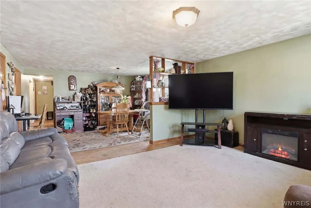 361 Rumbold Avenue, North Tonawanda, New York 1412, North Tonawanda, New York 14120, 3 Bedrooms Bedrooms, 6 Rooms Rooms,1 BathroomBathrooms,Residential,For Sale,361 Rumbold Avenue, North Tonawanda, New York 1412,0,B1668907