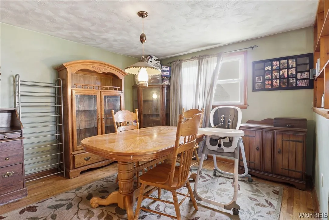 361 Rumbold Avenue, North Tonawanda, New York 1412, North Tonawanda, New York 14120, 3 Bedrooms Bedrooms, 6 Rooms Rooms,1 BathroomBathrooms,Residential,For Sale,361 Rumbold Avenue, North Tonawanda, New York 1412,0,B1668907