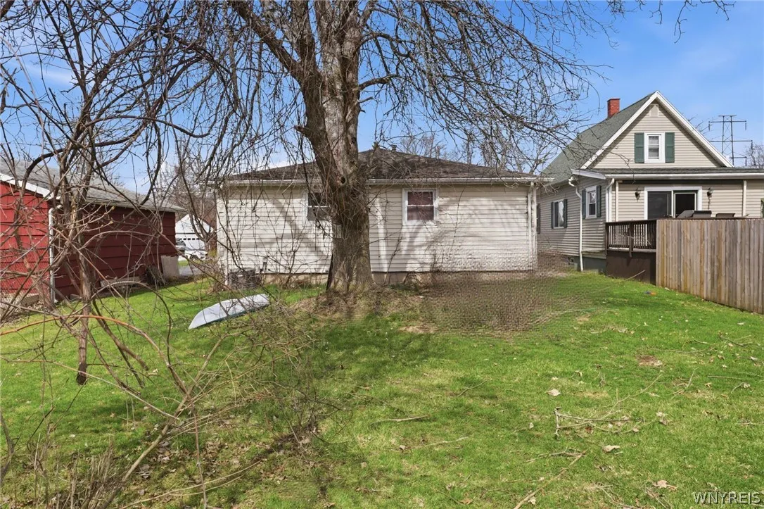 361 Rumbold Avenue, North Tonawanda, New York 1412, North Tonawanda, New York 14120, 3 Bedrooms Bedrooms, 6 Rooms Rooms,1 BathroomBathrooms,Residential,For Sale,361 Rumbold Avenue, North Tonawanda, New York 1412,0,B1668907