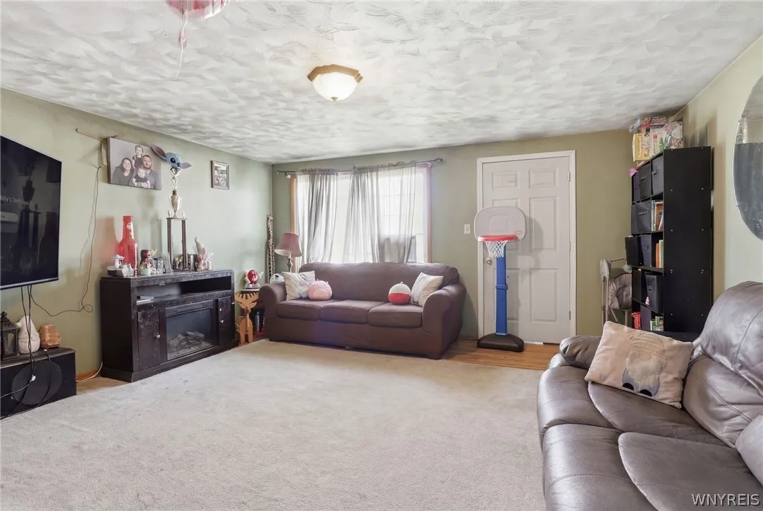 361 Rumbold Avenue, North Tonawanda, New York 1412, North Tonawanda, New York 14120, 3 Bedrooms Bedrooms, 6 Rooms Rooms,1 BathroomBathrooms,Residential,For Sale,361 Rumbold Avenue, North Tonawanda, New York 1412,0,B1668907