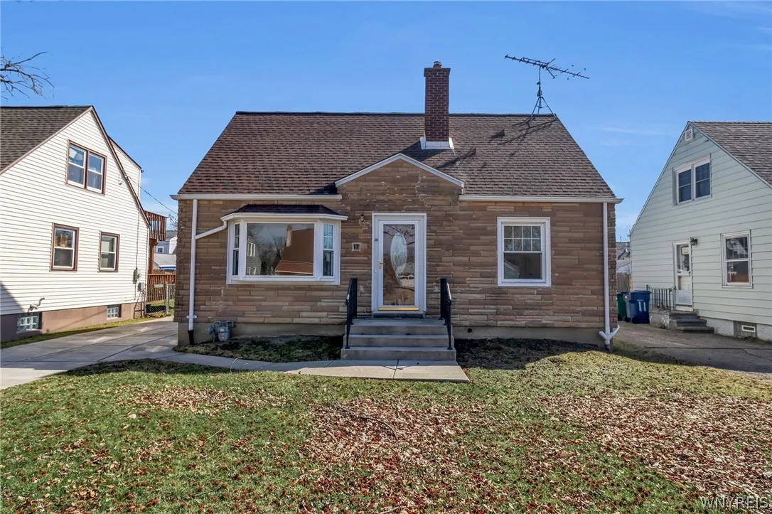 17 Newport Avenue, Buffalo, New York 14216, Buffalo, New York 14216, 4 Bedrooms Bedrooms, 6 Rooms Rooms,1 BathroomBathrooms,Residential,Closed,17 Newport Avenue, Buffalo, New York 14216,0,B1669294
