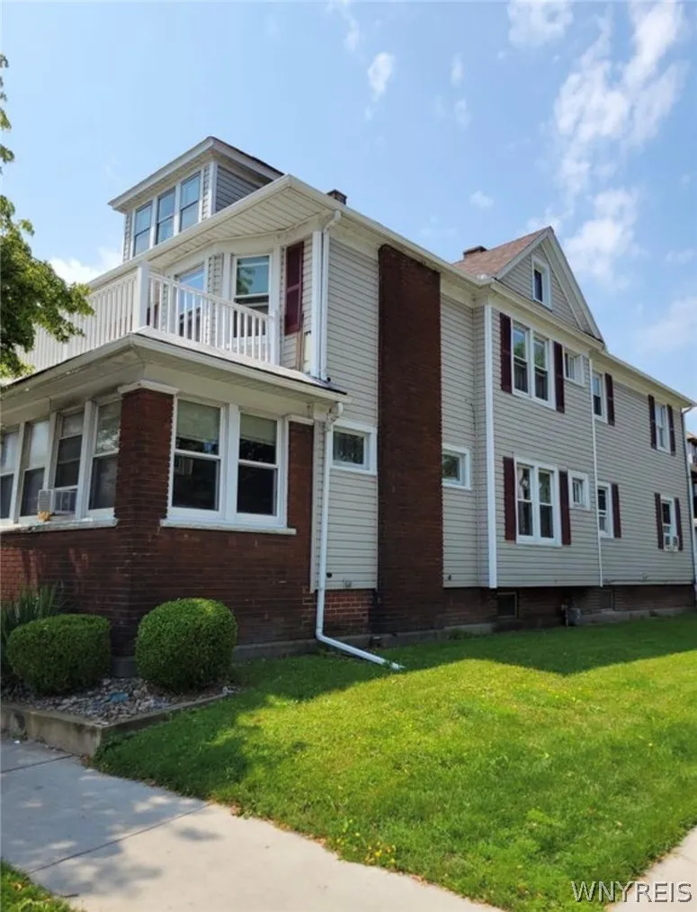 2500 Delaware Avenue, Buffalo, New York 14216, Buffalo, New York 14216, 1 Bedroom Bedrooms, 4 Rooms Rooms,1 BathroomBathrooms,Residential Lease,For Rent,2500 Delaware Avenue, Buffalo, New York 14216,0,B1669319