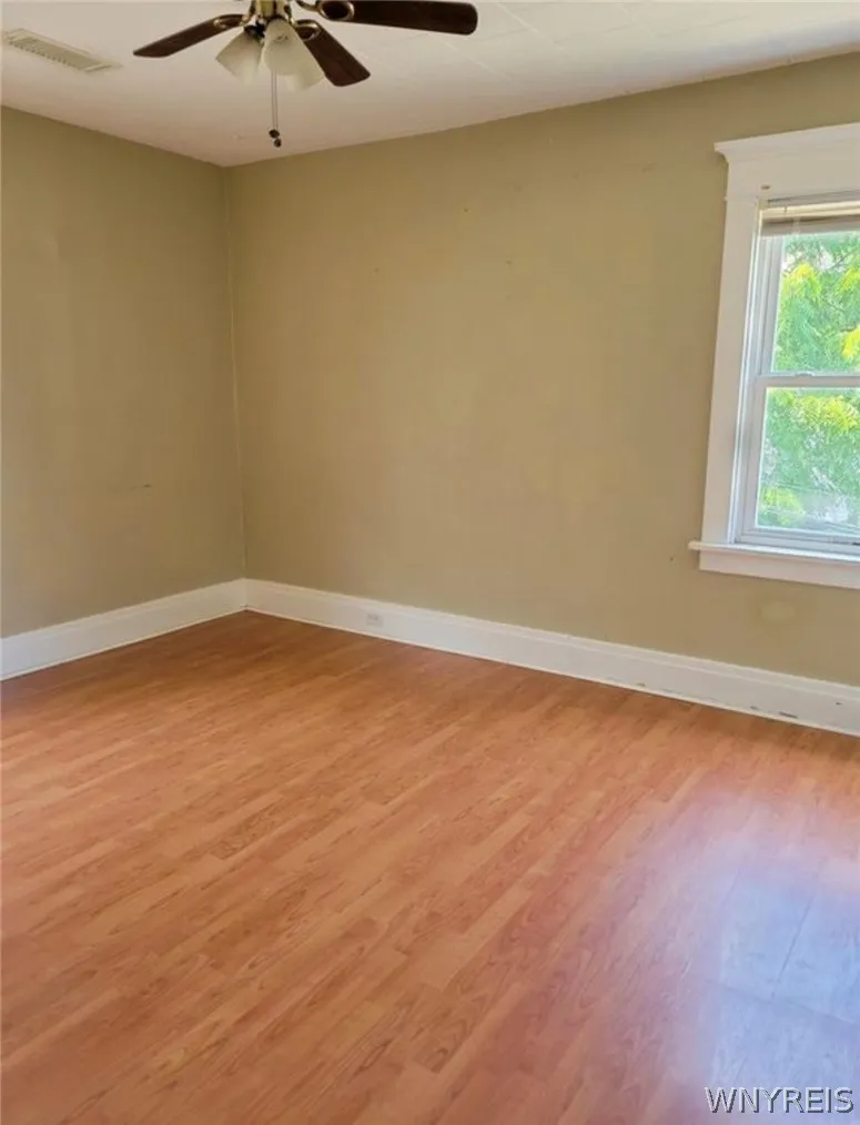 2500 Delaware Avenue, Buffalo, New York 14216, Buffalo, New York 14216, 1 Bedroom Bedrooms, 4 Rooms Rooms,1 BathroomBathrooms,Residential Lease,For Rent,2500 Delaware Avenue, Buffalo, New York 14216,0,B1669319