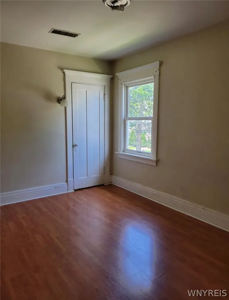 2500 Delaware Avenue, Buffalo, New York 14216, Buffalo, New York 14216, 1 Bedroom Bedrooms, 4 Rooms Rooms,1 BathroomBathrooms,Residential Lease,For Rent,2500 Delaware Avenue, Buffalo, New York 14216,0,B1669319