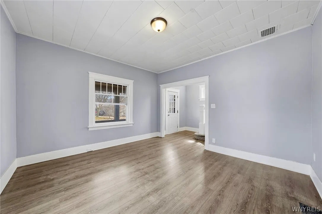 238 Main Street, Tonawanda, New York 14150, Tonawanda, New York 14150, 4 Bedrooms Bedrooms, 9 Rooms Rooms,2 BathroomsBathrooms,Residential,For Sale,238 Main Street, Tonawanda, New York 14150,0,B1668131