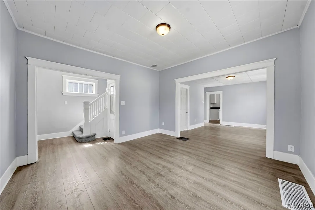 238 Main Street, Tonawanda, New York 14150, Tonawanda, New York 14150, 4 Bedrooms Bedrooms, 9 Rooms Rooms,2 BathroomsBathrooms,Residential,For Sale,238 Main Street, Tonawanda, New York 14150,0,B1668131