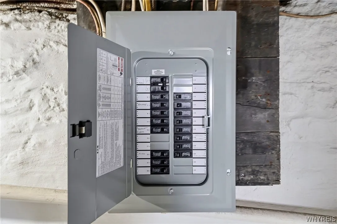 238 Main Street, Tonawanda, New York 14150, Tonawanda, New York 14150, 4 Bedrooms Bedrooms, 9 Rooms Rooms,2 BathroomsBathrooms,Residential,For Sale,238 Main Street, Tonawanda, New York 14150,0,B1668131