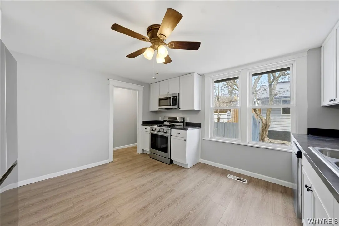 238 Main Street, Tonawanda, New York 14150, Tonawanda, New York 14150, 4 Bedrooms Bedrooms, 9 Rooms Rooms,2 BathroomsBathrooms,Residential,For Sale,238 Main Street, Tonawanda, New York 14150,0,B1668131