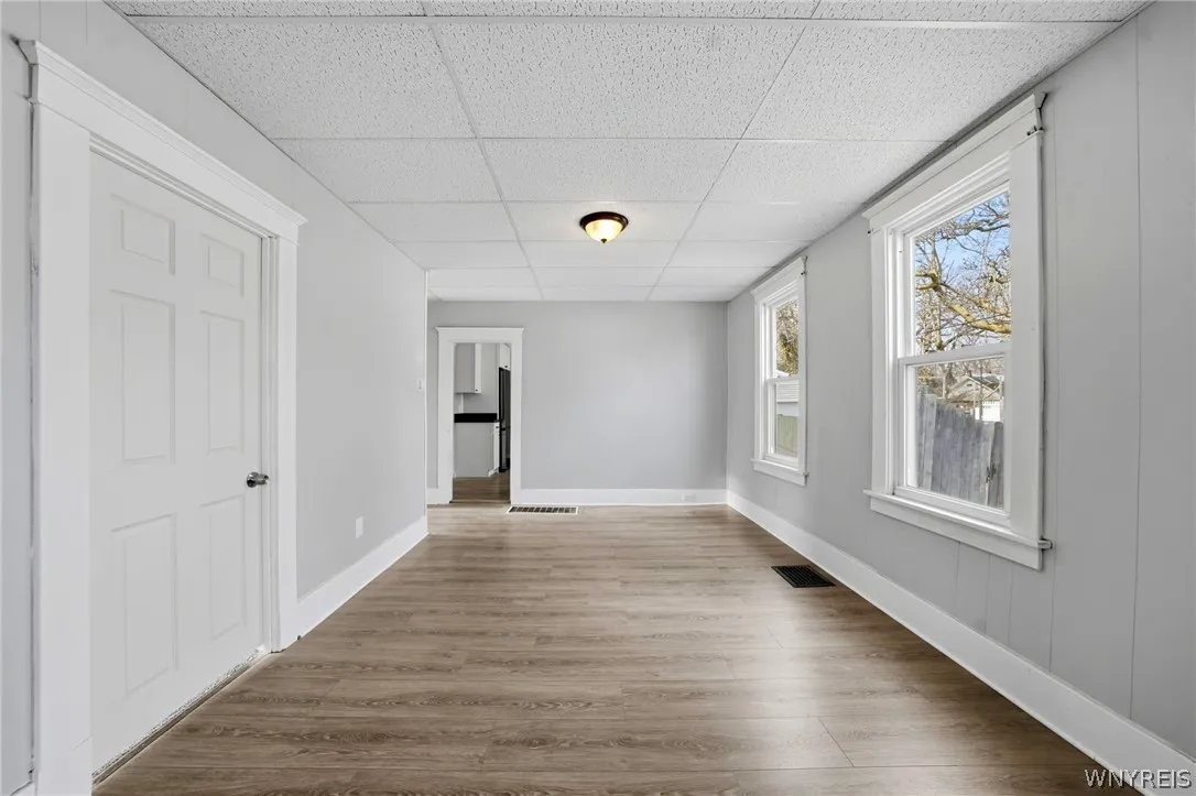 238 Main Street, Tonawanda, New York 14150, Tonawanda, New York 14150, 4 Bedrooms Bedrooms, 9 Rooms Rooms,2 BathroomsBathrooms,Residential,For Sale,238 Main Street, Tonawanda, New York 14150,0,B1668131