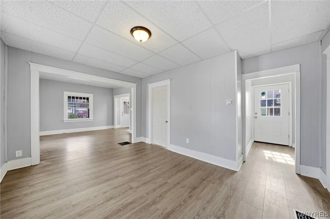 238 Main Street, Tonawanda, New York 14150, Tonawanda, New York 14150, 4 Bedrooms Bedrooms, 9 Rooms Rooms,2 BathroomsBathrooms,Residential,For Sale,238 Main Street, Tonawanda, New York 14150,0,B1668131