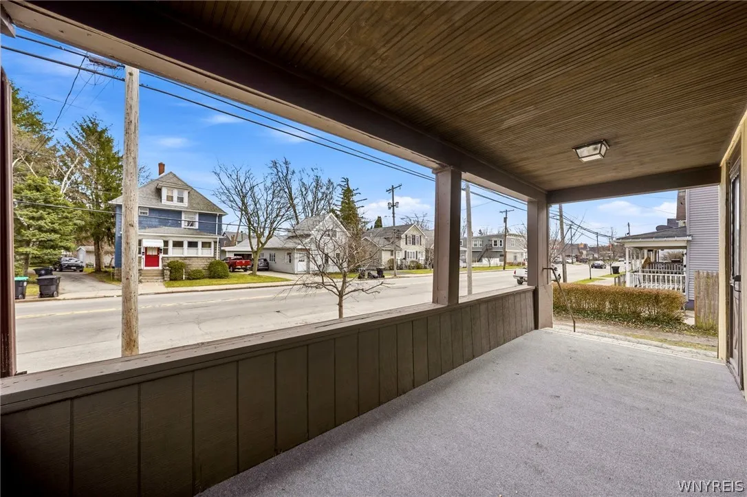 238 Main Street, Tonawanda, New York 14150, Tonawanda, New York 14150, 4 Bedrooms Bedrooms, 9 Rooms Rooms,2 BathroomsBathrooms,Residential,For Sale,238 Main Street, Tonawanda, New York 14150,0,B1668131