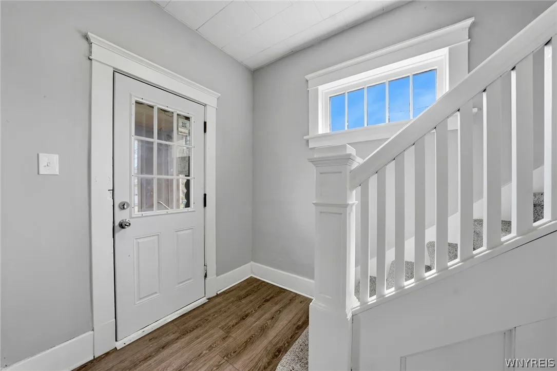 238 Main Street, Tonawanda, New York 14150, Tonawanda, New York 14150, 4 Bedrooms Bedrooms, 9 Rooms Rooms,2 BathroomsBathrooms,Residential,For Sale,238 Main Street, Tonawanda, New York 14150,0,B1668131