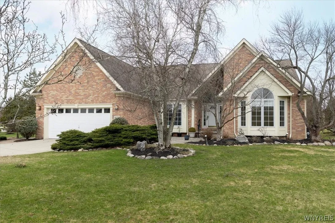 8622 Golden Rod Court, Clarence, New York 14051, Clarence, New York 14051, 2 Bedrooms Bedrooms, 5 Rooms Rooms,2 BathroomsBathrooms,Residential,Closed,8622 Golden Rod Court, Clarence, New York 14051,0,B1669476
