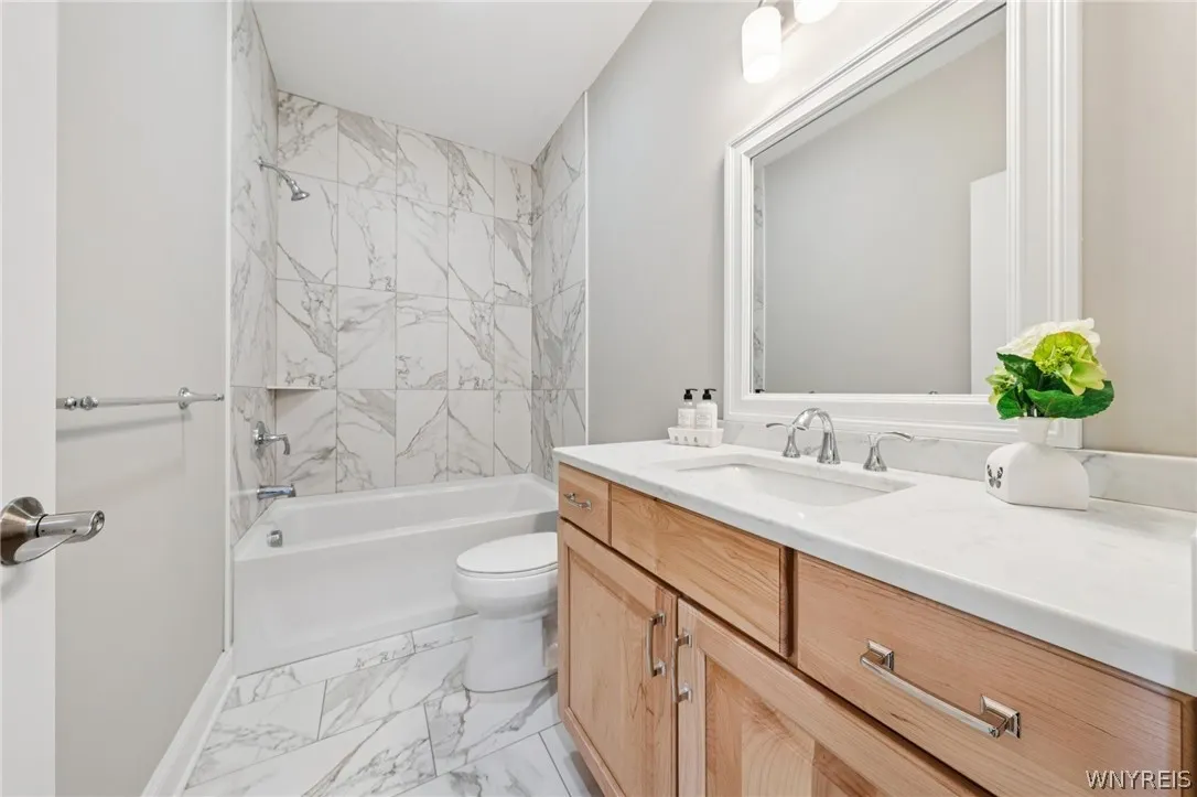6385 Boston State Road 45, Hamburg, New York 14075, Hamburg, New York 14075, 2 Bedrooms Bedrooms, 5 Rooms Rooms,2 BathroomsBathrooms,Residential,For Sale,6385 Boston State Road 45, Hamburg, New York 14075,0,B1669518