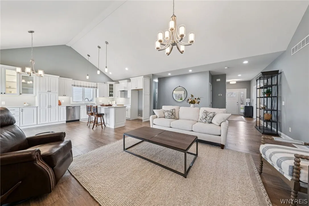 6385 Boston State Road 45, Hamburg, New York 14075, Hamburg, New York 14075, 2 Bedrooms Bedrooms, 5 Rooms Rooms,2 BathroomsBathrooms,Residential,For Sale,6385 Boston State Road 45, Hamburg, New York 14075,0,B1669518