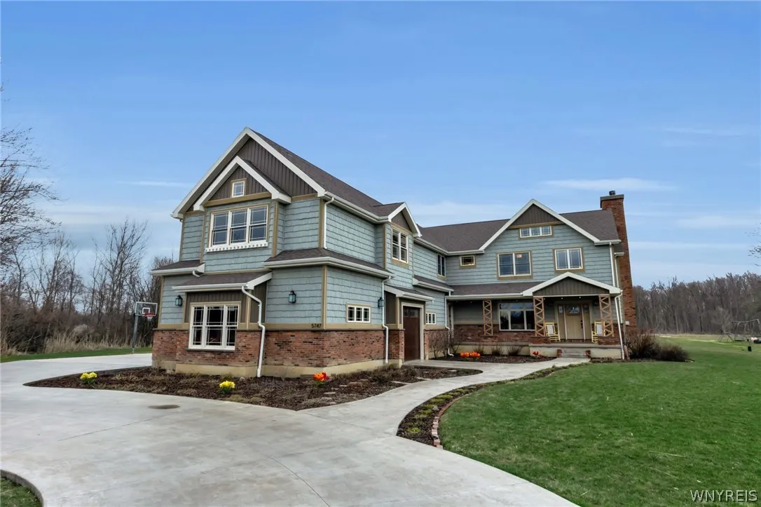 5747 Strickler Road, Clarence, New York 14031, Clarence, New York 14031, 4 Bedrooms Bedrooms, 16 Rooms Rooms,3 BathroomsBathrooms,Residential,Closed,5747 Strickler Road, Clarence, New York 14031,0,B1668556