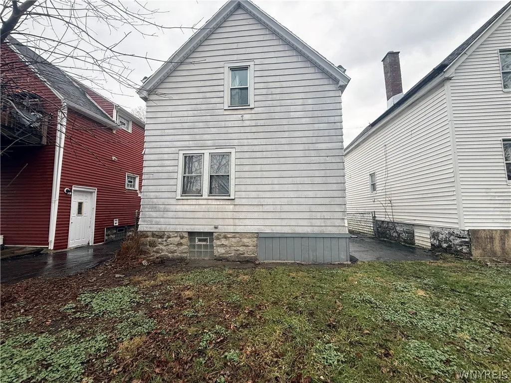 134 Condon Avenue, Buffalo, New York 14207, Buffalo, New York 14207, 3 Bedrooms Bedrooms, 6 Rooms Rooms,1 BathroomBathrooms,Residential,For Sale,134 Condon Avenue, Buffalo, New York 14207,0,B1666370