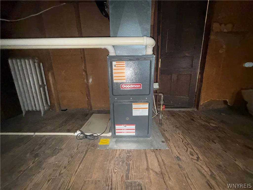 134 Condon Avenue, Buffalo, New York 14207, Buffalo, New York 14207, 3 Bedrooms Bedrooms, 6 Rooms Rooms,1 BathroomBathrooms,Residential,For Sale,134 Condon Avenue, Buffalo, New York 14207,0,B1666370