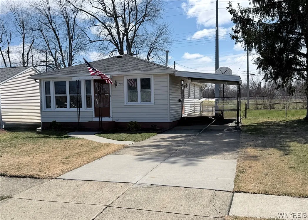 4815 Morgan Pkwy Parkway, Hamburg, New York 14075, Hamburg, New York 14075, 3 Bedrooms Bedrooms, 6 Rooms Rooms,1 BathroomBathrooms,Residential,Closed,4815 Morgan Pkwy Parkway, Hamburg, New York 14075,0,B1669650