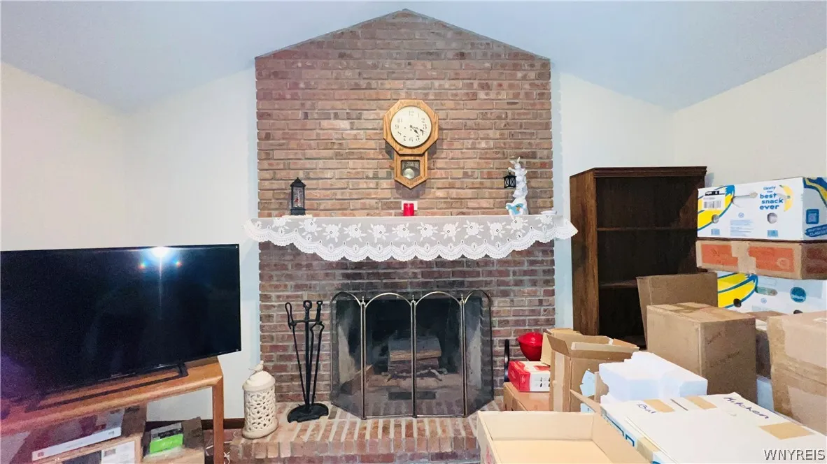 204 Holiday Lane, Hamburg, New York 14075, Hamburg, New York 14075, 4 Bedrooms Bedrooms, 12 Rooms Rooms,3 BathroomsBathrooms,Residential,For Sale,204 Holiday Lane, Hamburg, New York 14075,0,B1669447