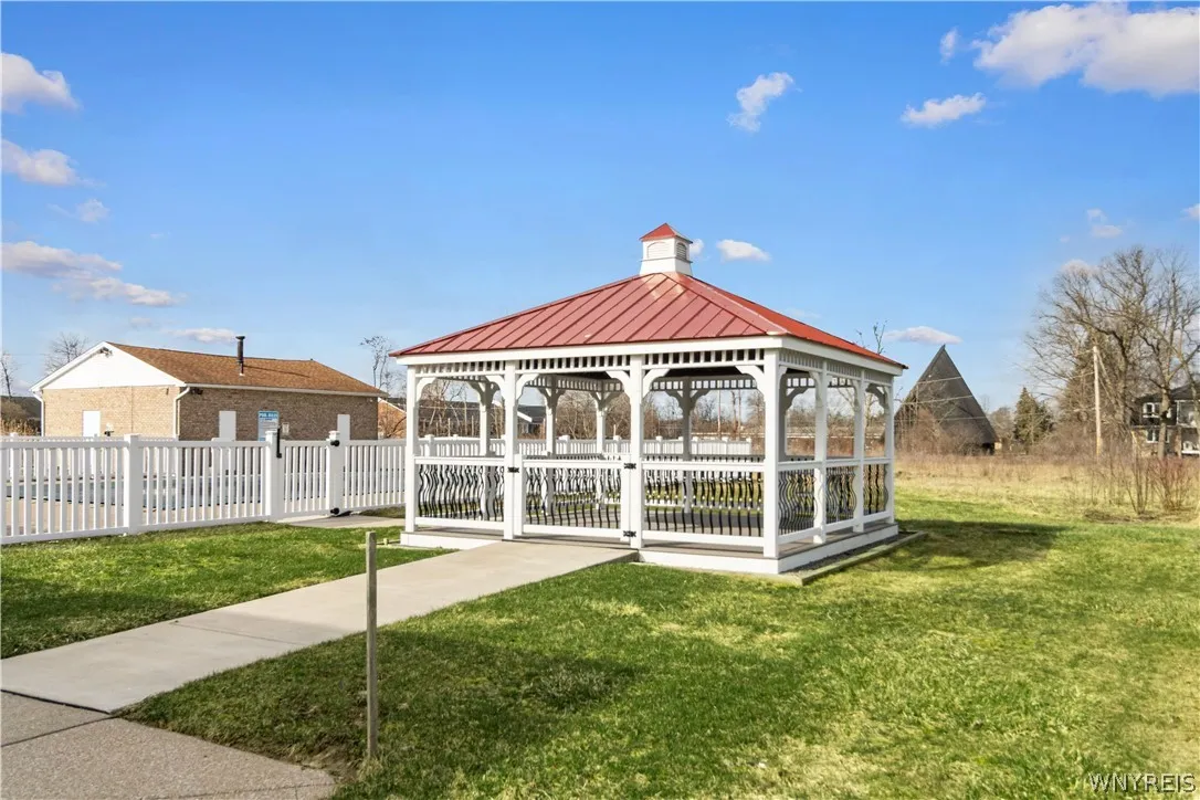 61d Georgian Lane 9, Amherst, New York 14221, Amherst, New York 14221, 1 Bedroom Bedrooms, 4 Rooms Rooms,1 BathroomBathrooms,Residential,For Sale,61d Georgian Lane 9, Amherst, New York 14221,0,B1669755