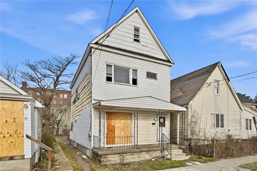 98 Tennessee Street, Buffalo, New York 14204, Buffalo, New York 14204, 3 Bedrooms Bedrooms, 5 Rooms Rooms,1 BathroomBathrooms,Residential,For Sale,98 Tennessee Street, Buffalo, New York 14204,0,B1669321