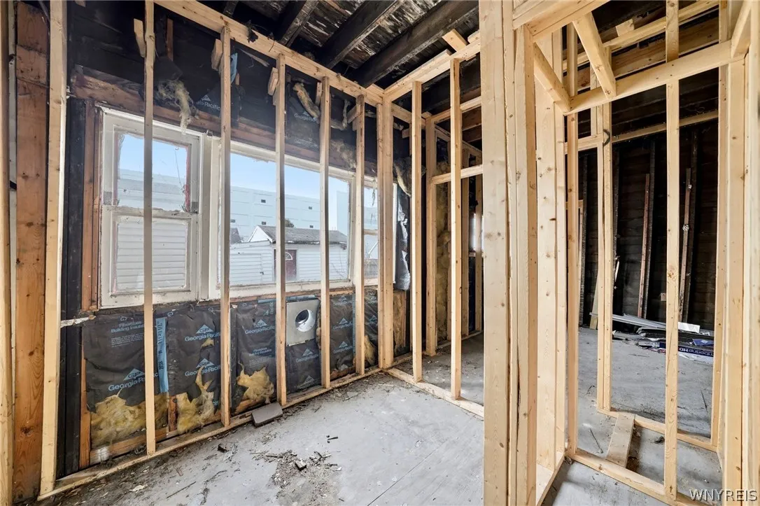 98 Tennessee Street, Buffalo, New York 14204, Buffalo, New York 14204, 3 Bedrooms Bedrooms, 5 Rooms Rooms,1 BathroomBathrooms,Residential,For Sale,98 Tennessee Street, Buffalo, New York 14204,0,B1669321