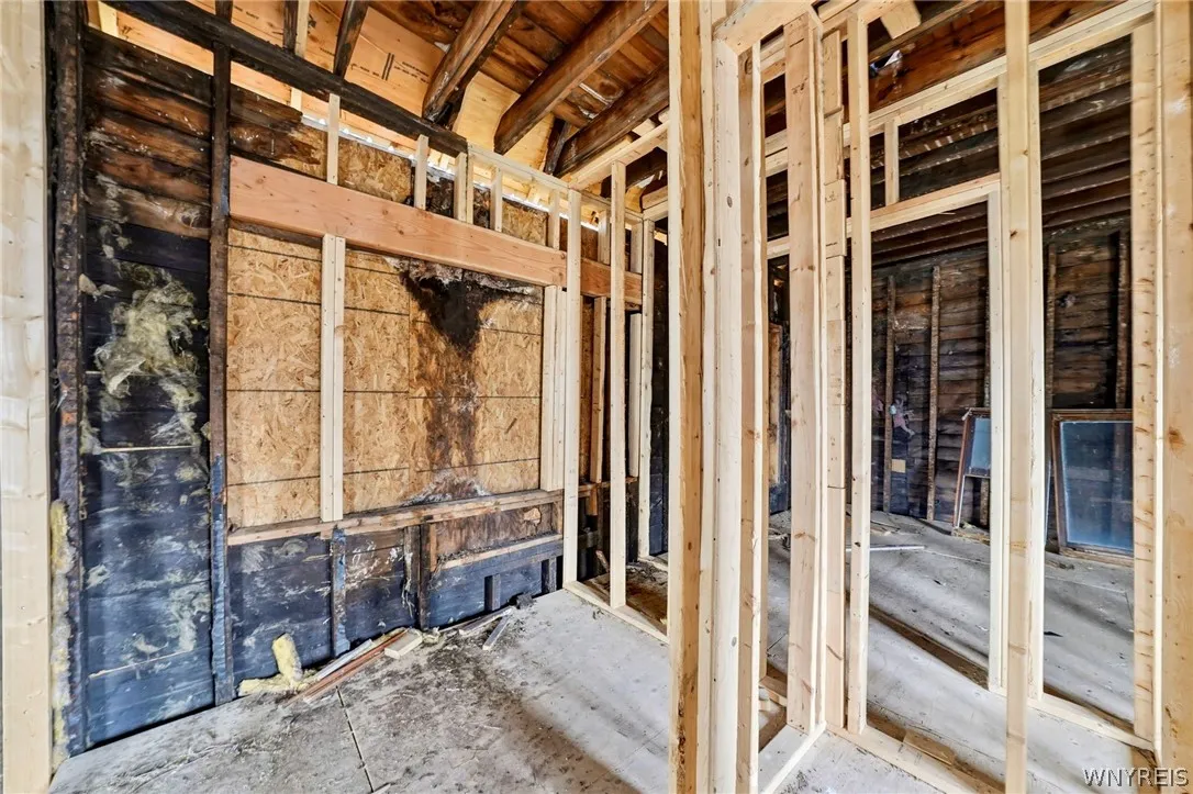 98 Tennessee Street, Buffalo, New York 14204, Buffalo, New York 14204, 3 Bedrooms Bedrooms, 5 Rooms Rooms,1 BathroomBathrooms,Residential,For Sale,98 Tennessee Street, Buffalo, New York 14204,0,B1669321
