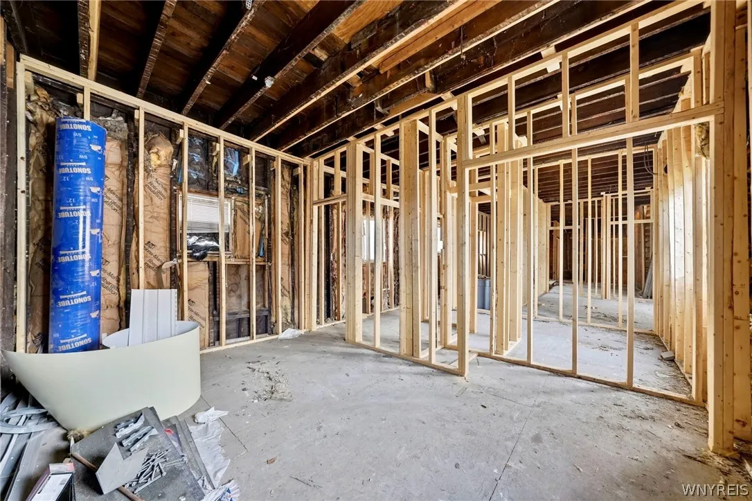 98 Tennessee Street, Buffalo, New York 14204, Buffalo, New York 14204, 3 Bedrooms Bedrooms, 5 Rooms Rooms,1 BathroomBathrooms,Residential,For Sale,98 Tennessee Street, Buffalo, New York 14204,0,B1669321
