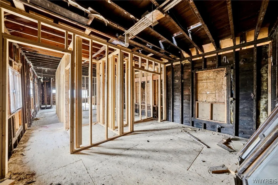 98 Tennessee Street, Buffalo, New York 14204, Buffalo, New York 14204, 3 Bedrooms Bedrooms, 5 Rooms Rooms,1 BathroomBathrooms,Residential,For Sale,98 Tennessee Street, Buffalo, New York 14204,0,B1669321