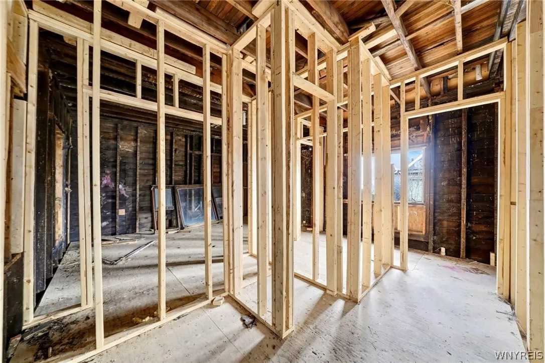 98 Tennessee Street, Buffalo, New York 14204, Buffalo, New York 14204, 3 Bedrooms Bedrooms, 5 Rooms Rooms,1 BathroomBathrooms,Residential,For Sale,98 Tennessee Street, Buffalo, New York 14204,0,B1669321