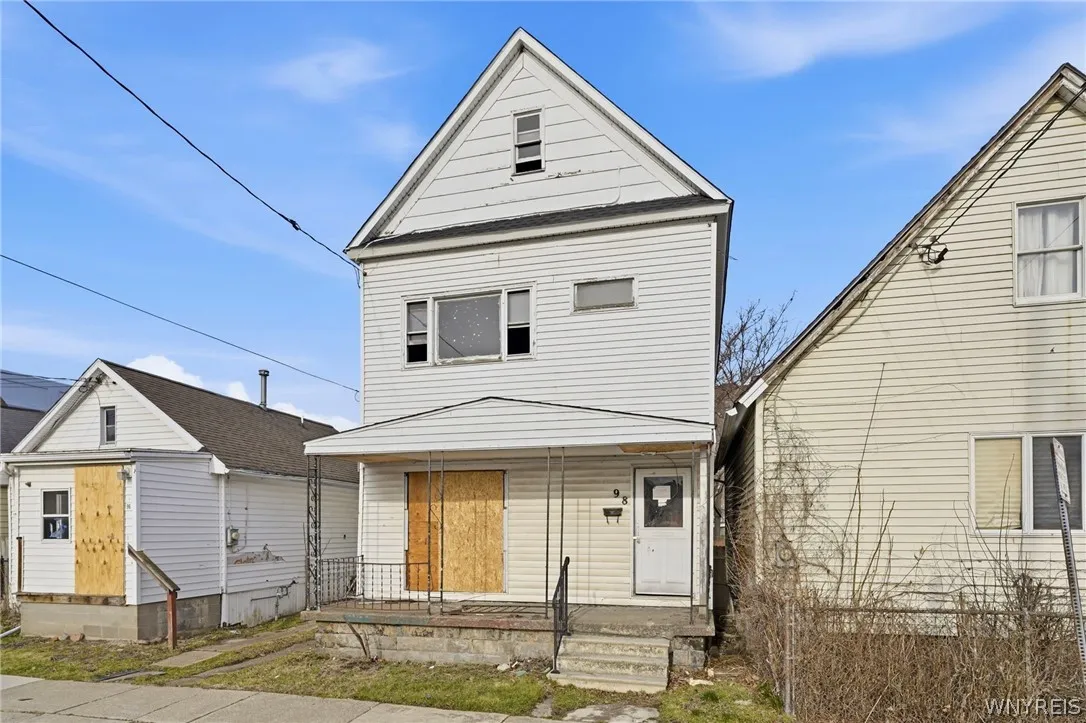 98 Tennessee Street, Buffalo, New York 14204, Buffalo, New York 14204, 3 Bedrooms Bedrooms, 5 Rooms Rooms,1 BathroomBathrooms,Residential,For Sale,98 Tennessee Street, Buffalo, New York 14204,0,B1669321