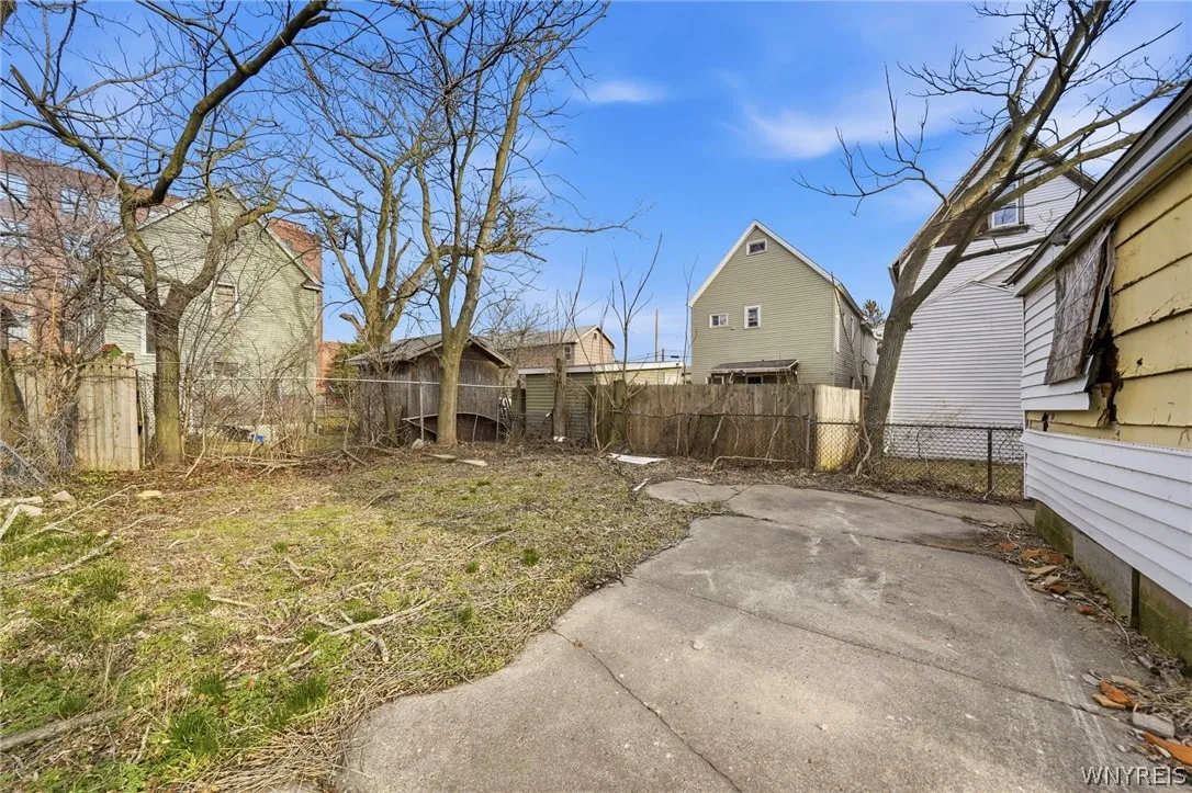 98 Tennessee Street, Buffalo, New York 14204, Buffalo, New York 14204, 3 Bedrooms Bedrooms, 5 Rooms Rooms,1 BathroomBathrooms,Residential,For Sale,98 Tennessee Street, Buffalo, New York 14204,0,B1669321