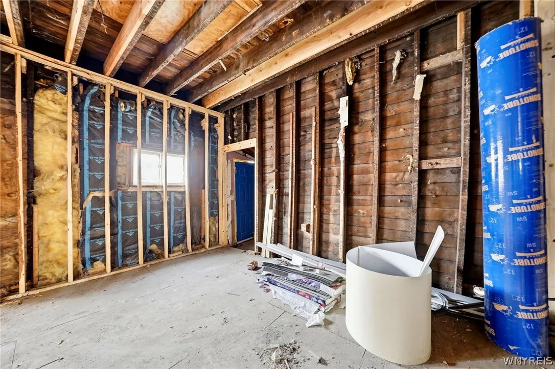 98 Tennessee Street, Buffalo, New York 14204, Buffalo, New York 14204, 3 Bedrooms Bedrooms, 5 Rooms Rooms,1 BathroomBathrooms,Residential,For Sale,98 Tennessee Street, Buffalo, New York 14204,0,B1669321