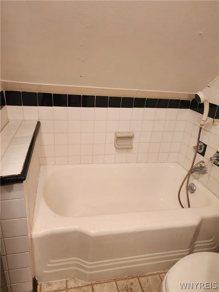 5009 Lake Shore Road, Hamburg, New York 14075, Hamburg, New York 14075, 3 Bedrooms Bedrooms, ,2 BathroomsBathrooms,Residential,For Sale,5009 Lake Shore Road, Hamburg, New York 14075,0,B1667852