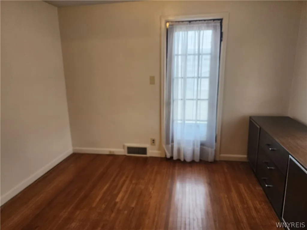 5009 Lake Shore Road, Hamburg, New York 14075, Hamburg, New York 14075, 3 Bedrooms Bedrooms, ,2 BathroomsBathrooms,Residential,For Sale,5009 Lake Shore Road, Hamburg, New York 14075,0,B1667852