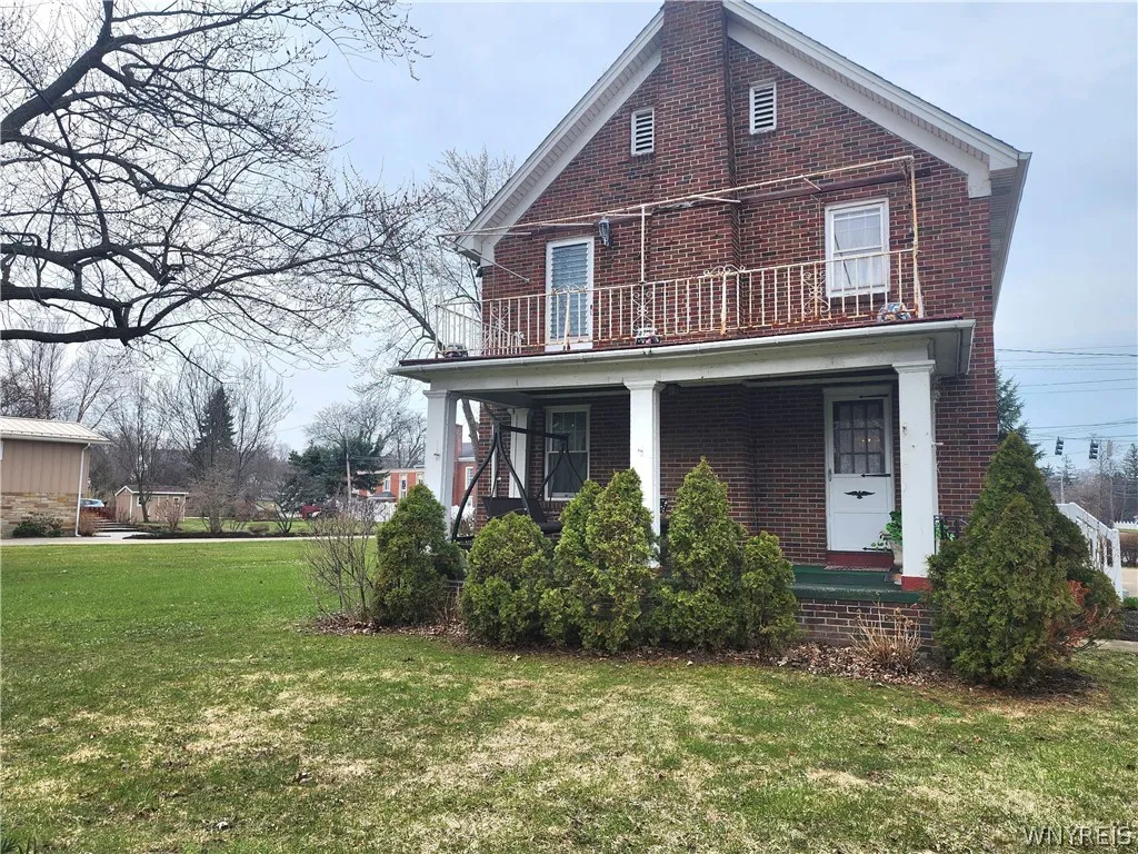 5009 Lake Shore Road, Hamburg, New York 14075, Hamburg, New York 14075, 3 Bedrooms Bedrooms, ,2 BathroomsBathrooms,Residential,For Sale,5009 Lake Shore Road, Hamburg, New York 14075,0,B1667852