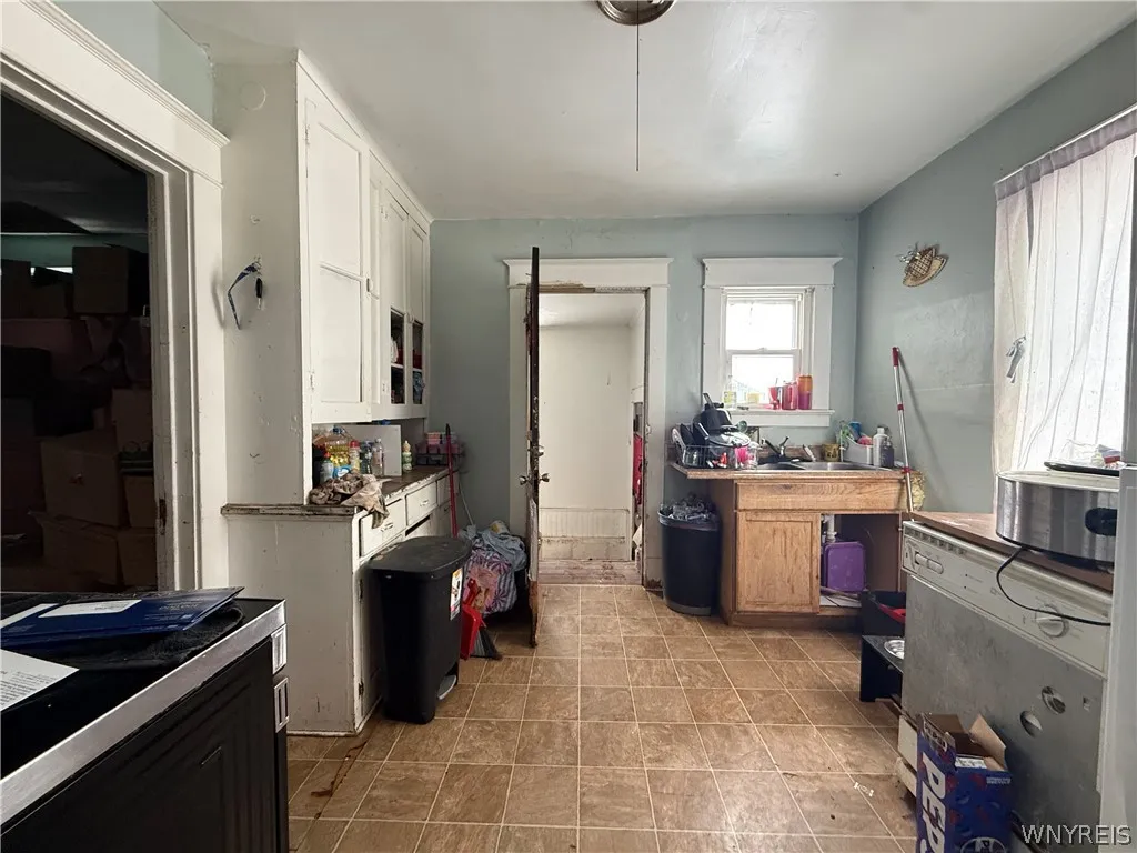 58 Eckhert Street, Buffalo, New York 14207, Buffalo, New York 14207, 4 Bedrooms Bedrooms, 6 Rooms Rooms,2 BathroomsBathrooms,Residential,For Sale,58 Eckhert Street, Buffalo, New York 14207,0,B1667991