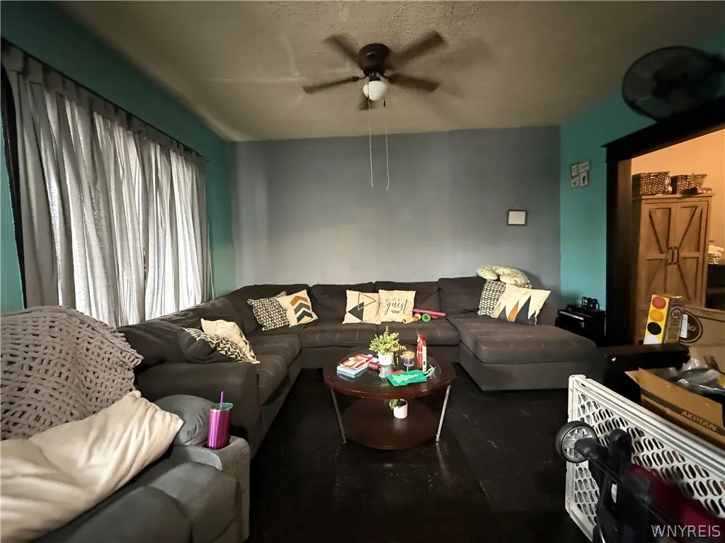 114 Newfield Street, Buffalo, New York 14207, Buffalo, New York 14207, 3 Bedrooms Bedrooms, 6 Rooms Rooms,1 BathroomBathrooms,Residential,For Sale,114 Newfield Street, Buffalo, New York 14207,0,B1668274
