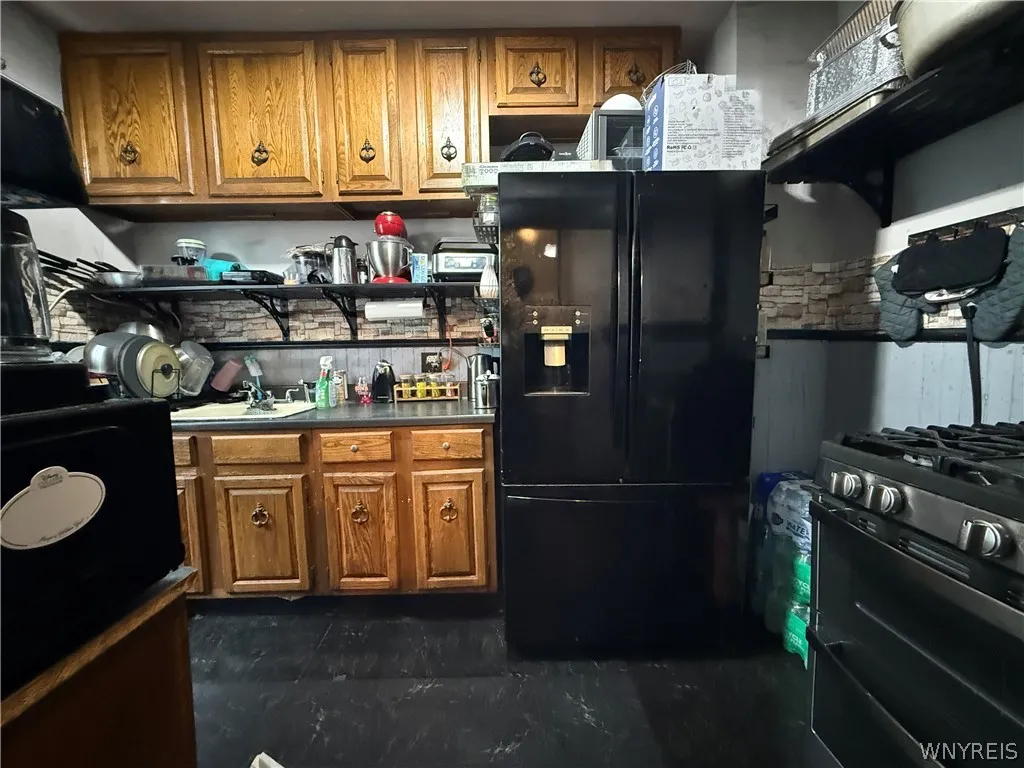 114 Newfield Street, Buffalo, New York 14207, Buffalo, New York 14207, 3 Bedrooms Bedrooms, 6 Rooms Rooms,1 BathroomBathrooms,Residential,For Sale,114 Newfield Street, Buffalo, New York 14207,0,B1668274