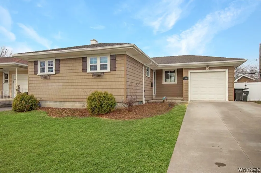 66 Westwood Drive, Tonawanda, New York 14150, Tonawanda, New York 14150, 3 Bedrooms Bedrooms, 7 Rooms Rooms,2 BathroomsBathrooms,Residential,For Sale,66 Westwood Drive, Tonawanda, New York 14150,0,B1669925