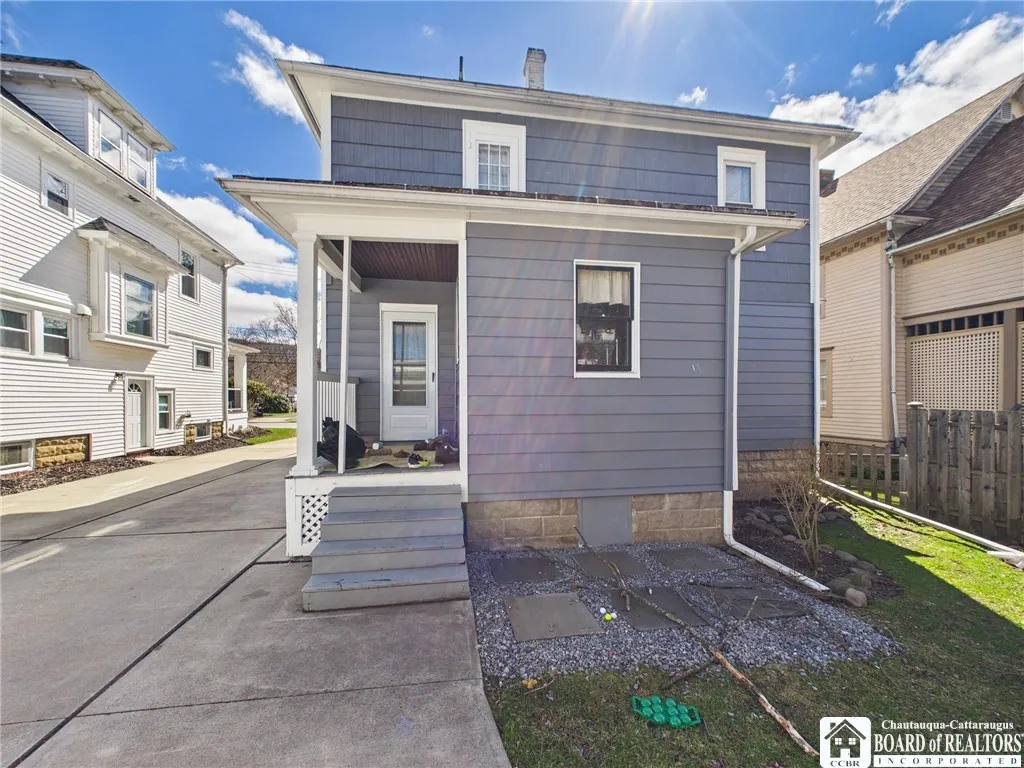 706 West Henley Street, Olean, New York 14760, Olean, New York 14760, 4 Bedrooms Bedrooms, 9 Rooms Rooms,1 BathroomBathrooms,Residential,For Sale,706 West Henley Street, Olean, New York 14760,0,R1670316