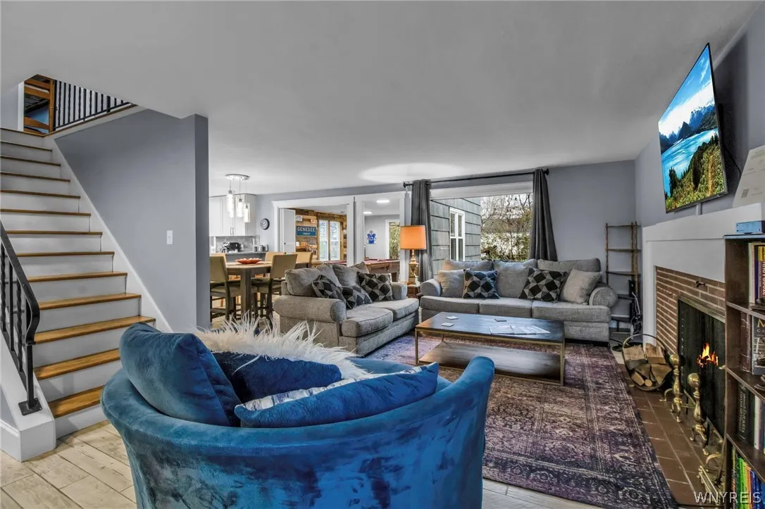 189 Niagara Falls Boulevard, Amherst, New York 142, Amherst, New York 14226, 5 Bedrooms Bedrooms, 9 Rooms Rooms,2 BathroomsBathrooms,Residential,For Sale,189 Niagara Falls Boulevard, Amherst, New York 142,0,B1670468