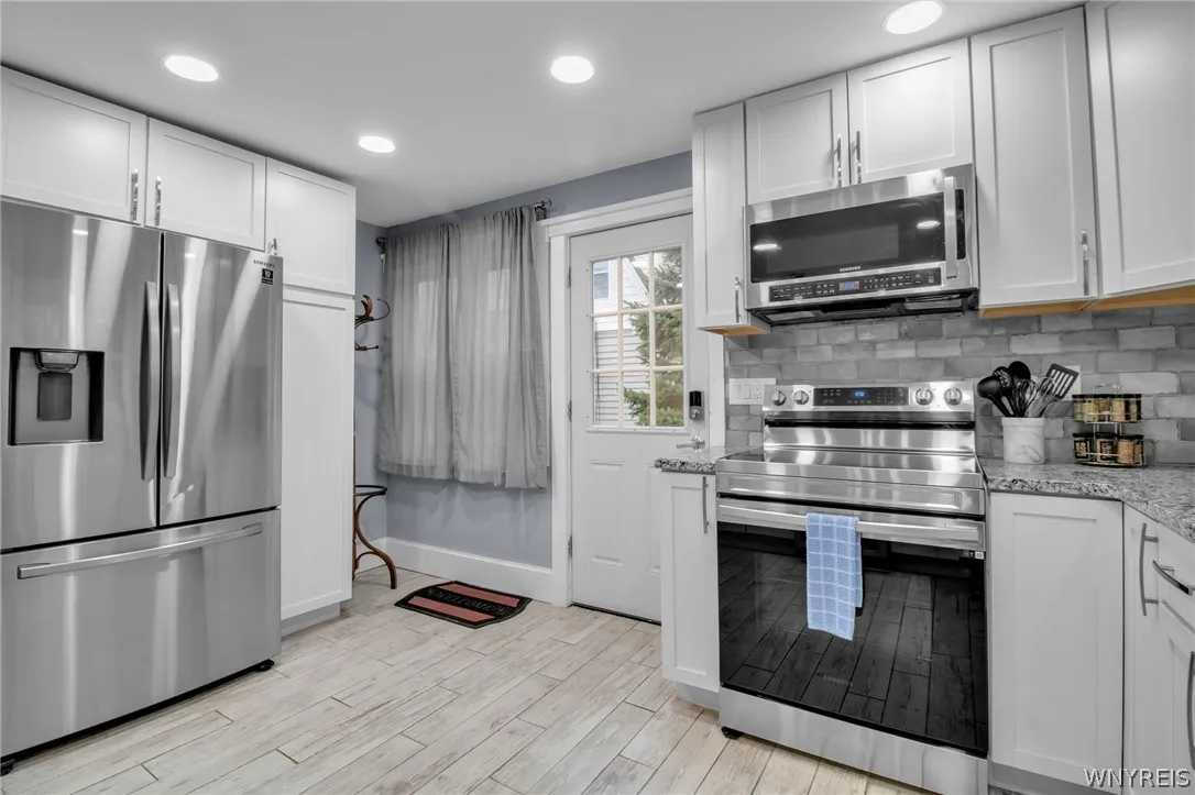 189 Niagara Falls Boulevard, Amherst, New York 142, Amherst, New York 14226, 5 Bedrooms Bedrooms, 9 Rooms Rooms,2 BathroomsBathrooms,Residential,For Sale,189 Niagara Falls Boulevard, Amherst, New York 142,0,B1670468