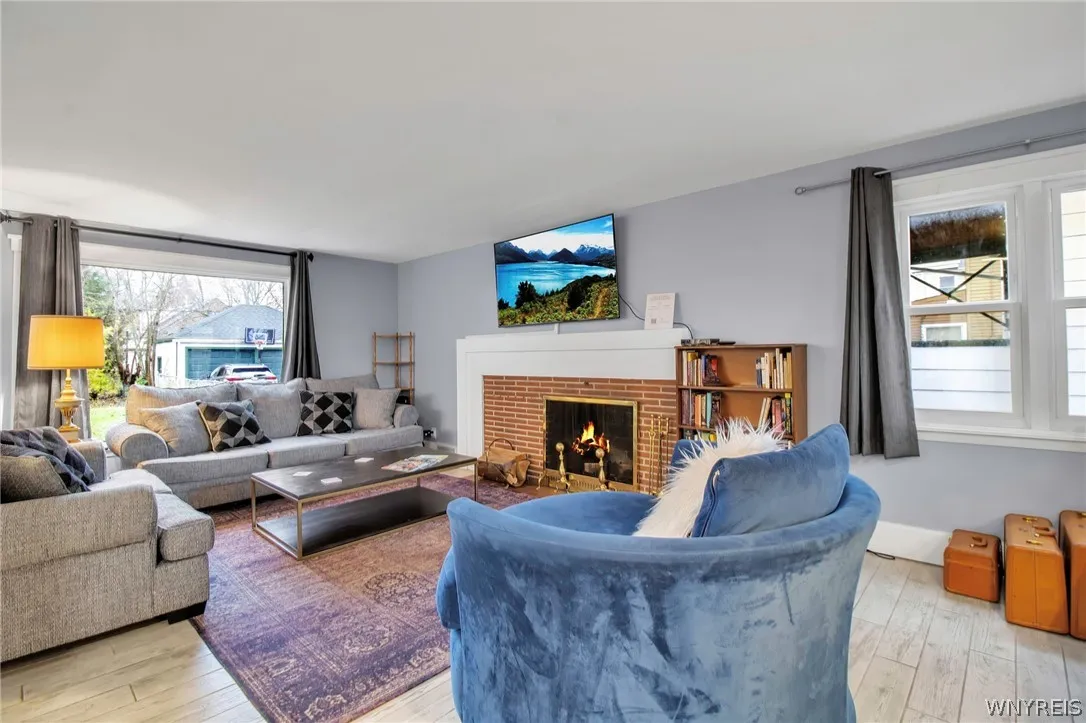 189 Niagara Falls Boulevard, Amherst, New York 142, Amherst, New York 14226, 5 Bedrooms Bedrooms, 9 Rooms Rooms,2 BathroomsBathrooms,Residential,For Sale,189 Niagara Falls Boulevard, Amherst, New York 142,0,B1670468